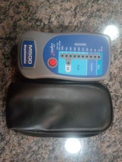 Supco M500 Megohmmeter with Carrying Case