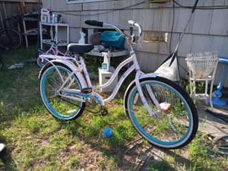 24" Schwinn Desiny Beach Cruises Bike