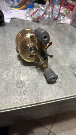 Shimano Calcutta 250 Gold Fishing Reel