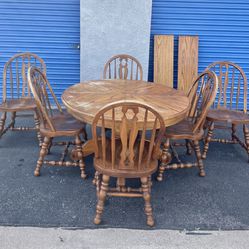 Solid Wood 48” Dining Table w/2 Leafs and 6 Chairs