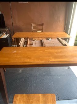 Heavy-Sturdy-Solid Wood 7 pc kitchen/Dining Table