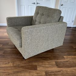 Lounge Accent Chair 