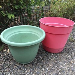 Lot 15" and 16" Diameter Large Plastic Garden Nursery Flower Landscaping Pots