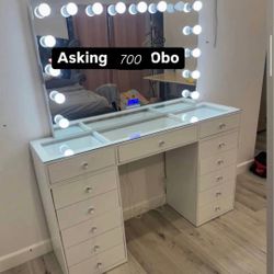 Make Up Vanity Bluetube 