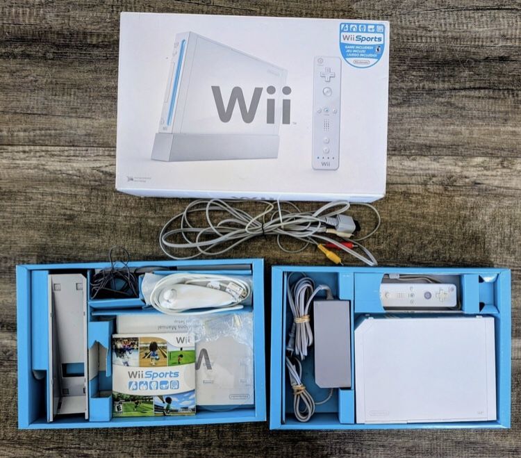 NINTENDO WII + 600 GAMECUBE and WII GAMES with Hard Drive