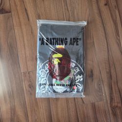 A Bathing Ape BAPE Men’s L Black/White Graphic Logo Crew Neck Short Sleeve Tee