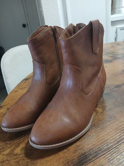 Girl Boots size 3