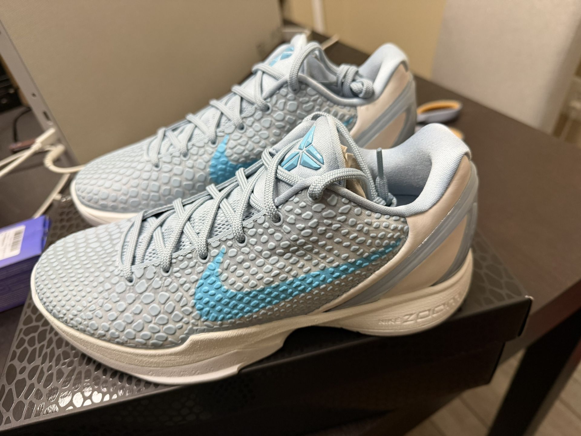 Nike Kobe 6 Caitlin Clark size 8.5 new