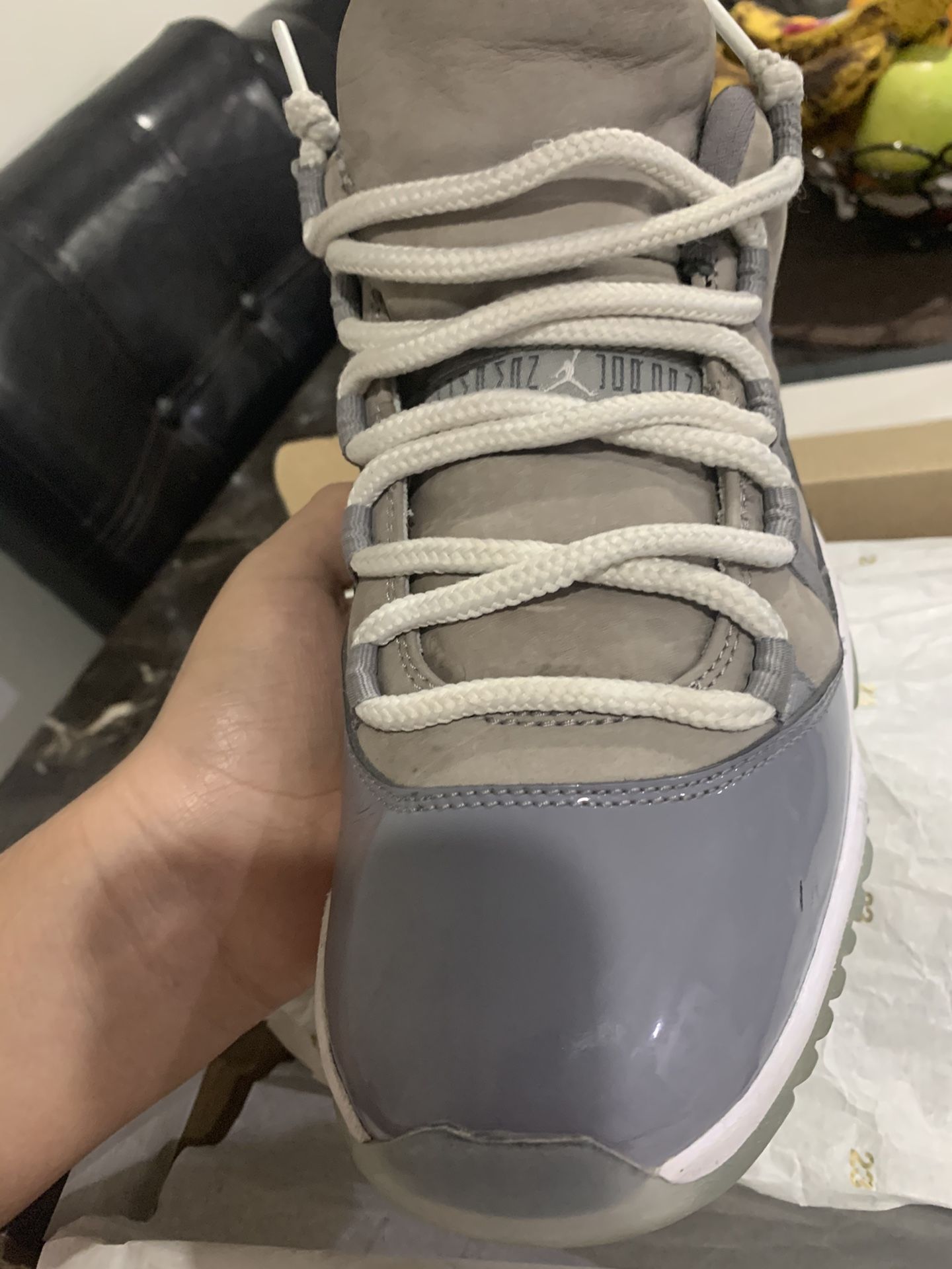 Jordan 11’s Low Cool grey size 9