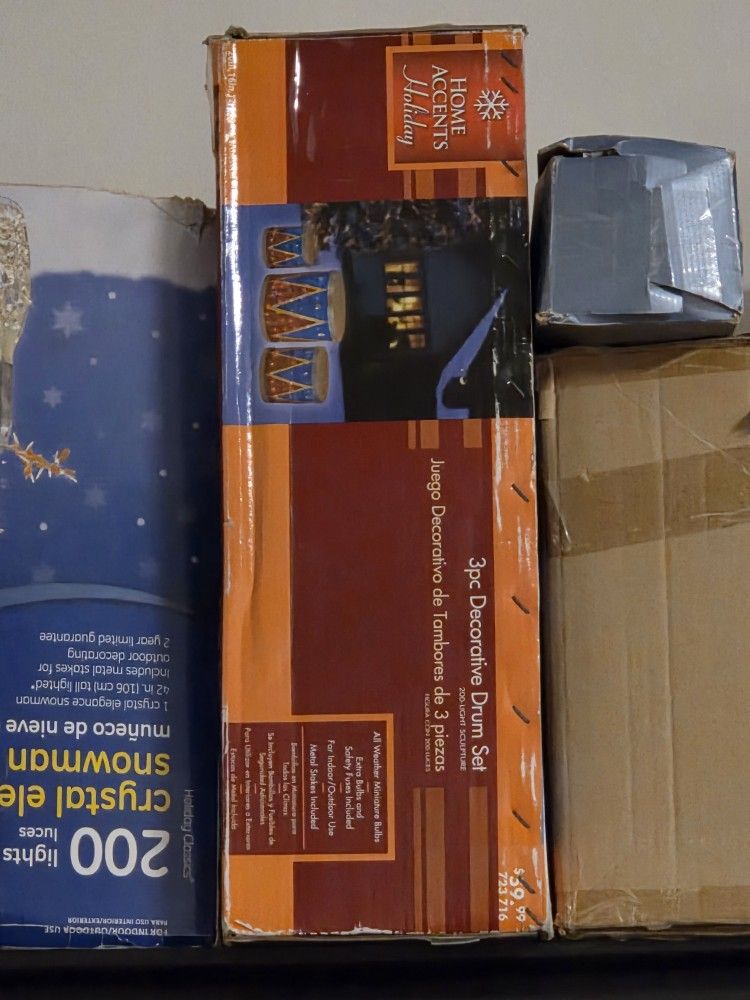 Home Accents Holiday 3-Piece Decorative Drum Set Christmas Lawn Outdoor Lights