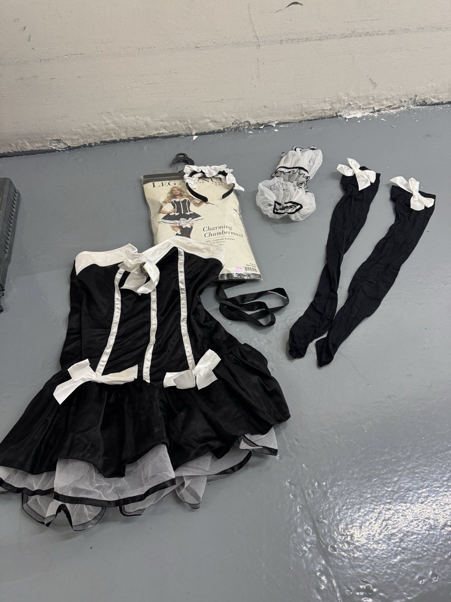 Charming Chambermaid Costume