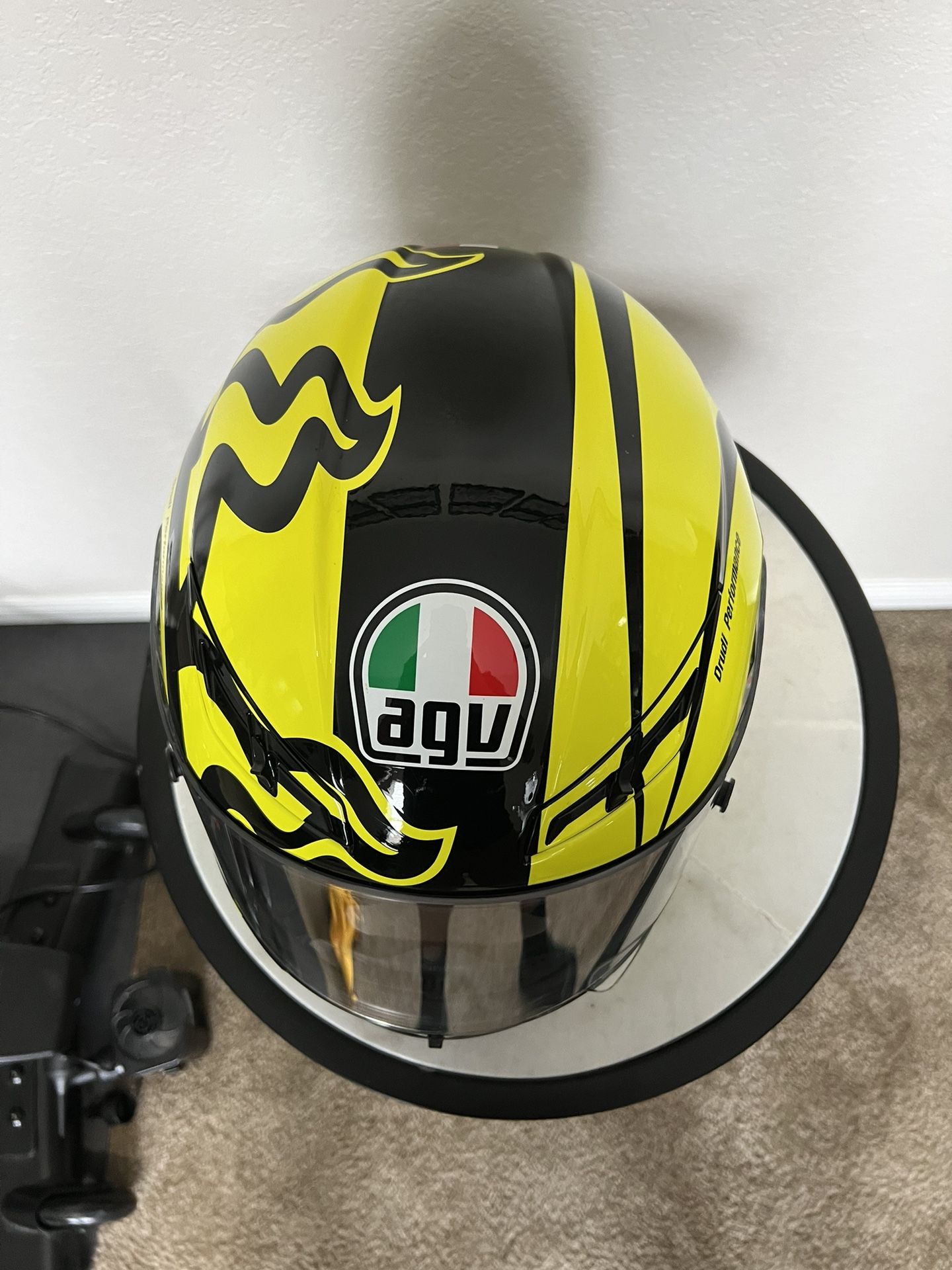 Agv Gp Tech - Valentino Rossi Winter Test 2010 Helmet for Sale in Arcola, TX - OfferUp Agv Gp Tech - Valentino Rossi Winter Test 2010 Helmet for Sale in Arcola, TX - OfferUp
