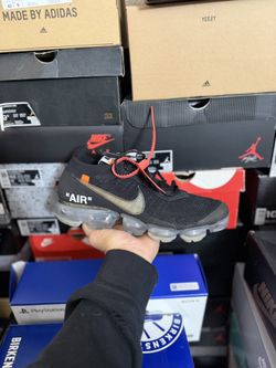 Nike Off White Vapormax Black size 10 VNDS