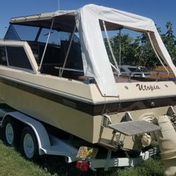 1972 Reinell Cabin Cruiser