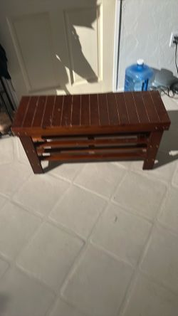 Shoe bench