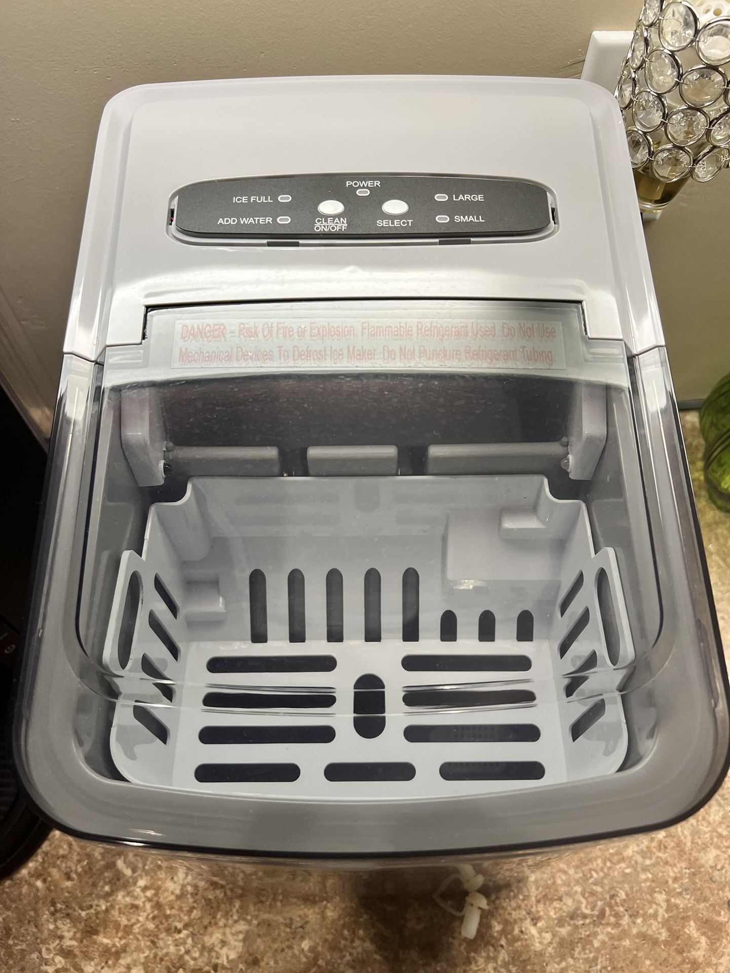 Frigidaire Portable Compact  Ice Maker
