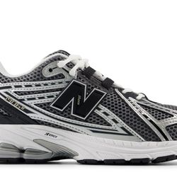 New Balance 1906R