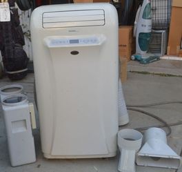 Portable AC Unit In Great Condition With All Attachments And Hoses.