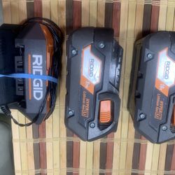 Ridgid Battery Set