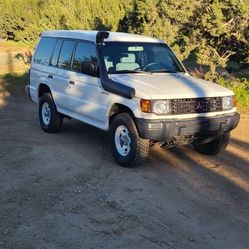 1992 Mitsubishi Montero 4x4