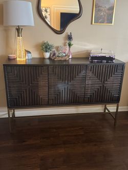 Ashley Furniture Entry Table | Elimmore Accent Cabinet | Storage Cabinet | Entryway Furniture