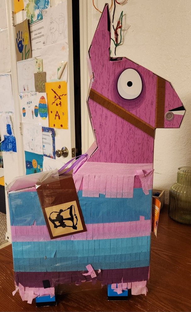 Fortnite Lama Jazwares: JUMBO LOOT PINATA [Clock Tower Set] NEW UNOPENED COMPLETE SET
