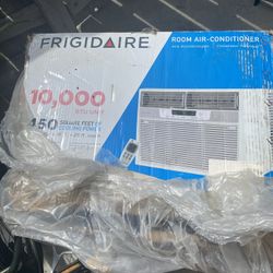 Frigidaire Room Air Conditioner 