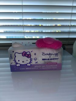 The Crème Shop x Hello Kitty Perfect Pink Plush Spa Headband