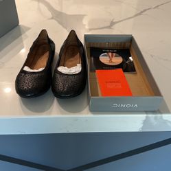 Ladies Vionic Orthopedic Shoes 6.5