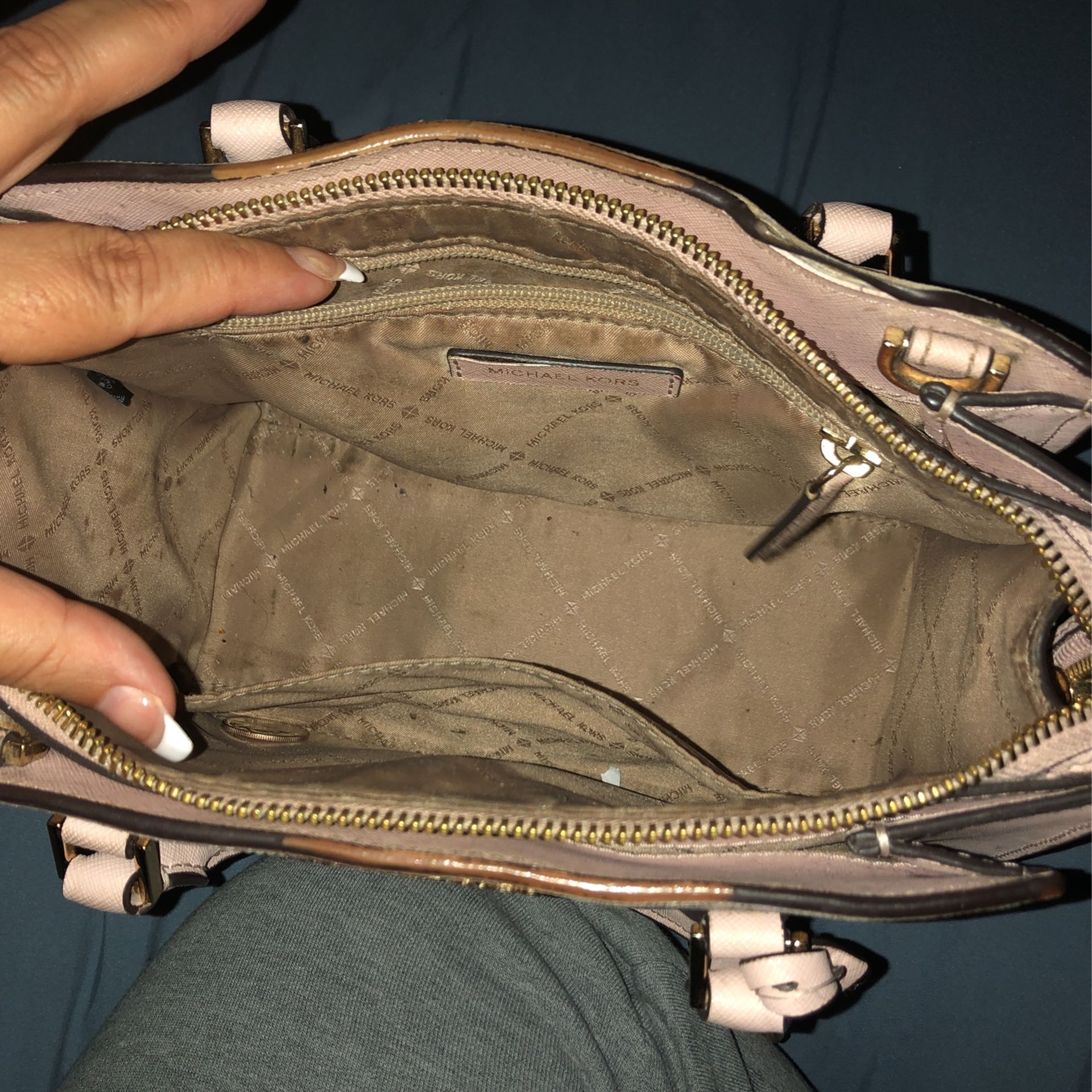 Used Good Condition Small Michael Kors Purse 