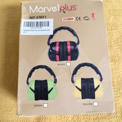 MarvelPlus MP-EM01 kids' noise-canceling headphones Green color  