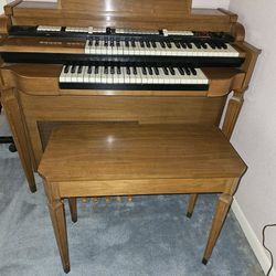Vintage Baldwin Organ