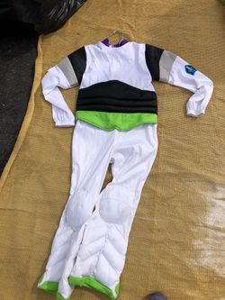 What is light year size medium 7/ 8