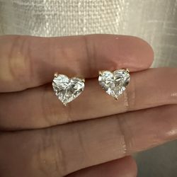 4 Carat Heart Lab-Created Diamond Stud Earrings VS1 E Color in 18k Yellow Gold IGI Certified