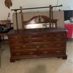 Dresser Headboard Mirror Bed Frame Box Spring 