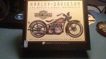 Harley-Davidson the world's finest motorcycle 1000 piece puzzle