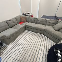 CraftMaster Couch 