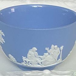 WEDGWOOD MINI VOWL 