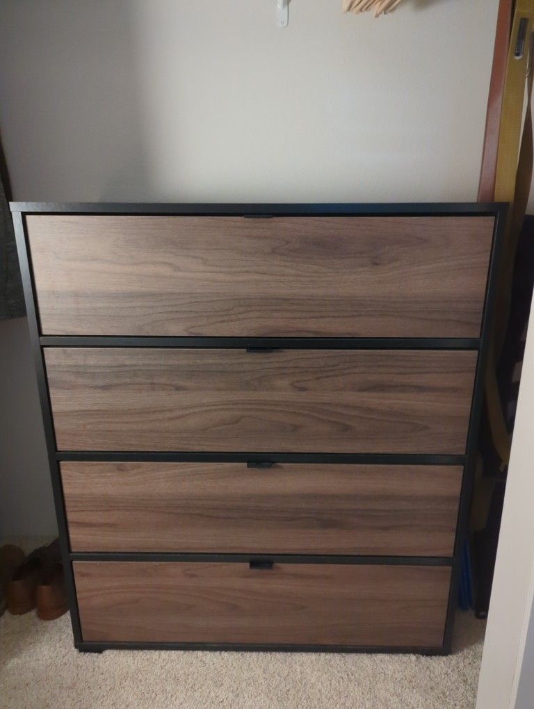 Mod-Arte modern Dresser