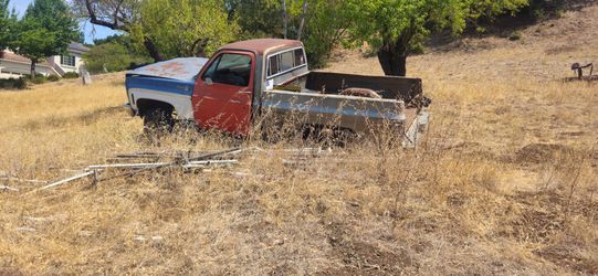 Vintage Chevy Square Body Pickup Truck Project
