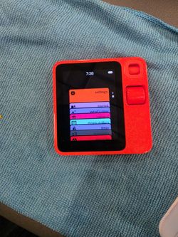 Rabbit R1 AI Assistant – Like New
