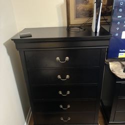 Bedroom Dresser Set