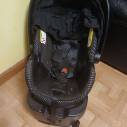 BRITAX  0 TO 12 Months Carseat And Base