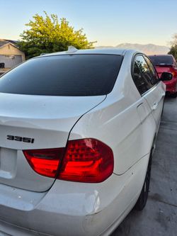 2011 BMW