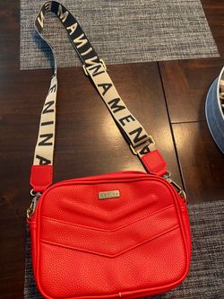 Red Menina purse