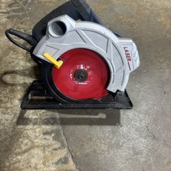 circular saw 