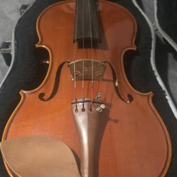 VIOLIN 4/4 $89.   CREMONA 