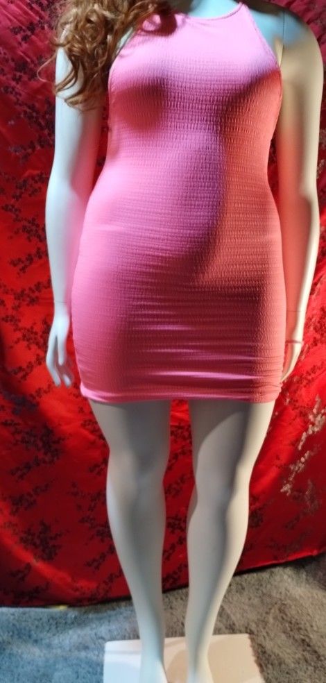 NEW FOREVER21 NEON PINK DRESS SIZE MEDIUM