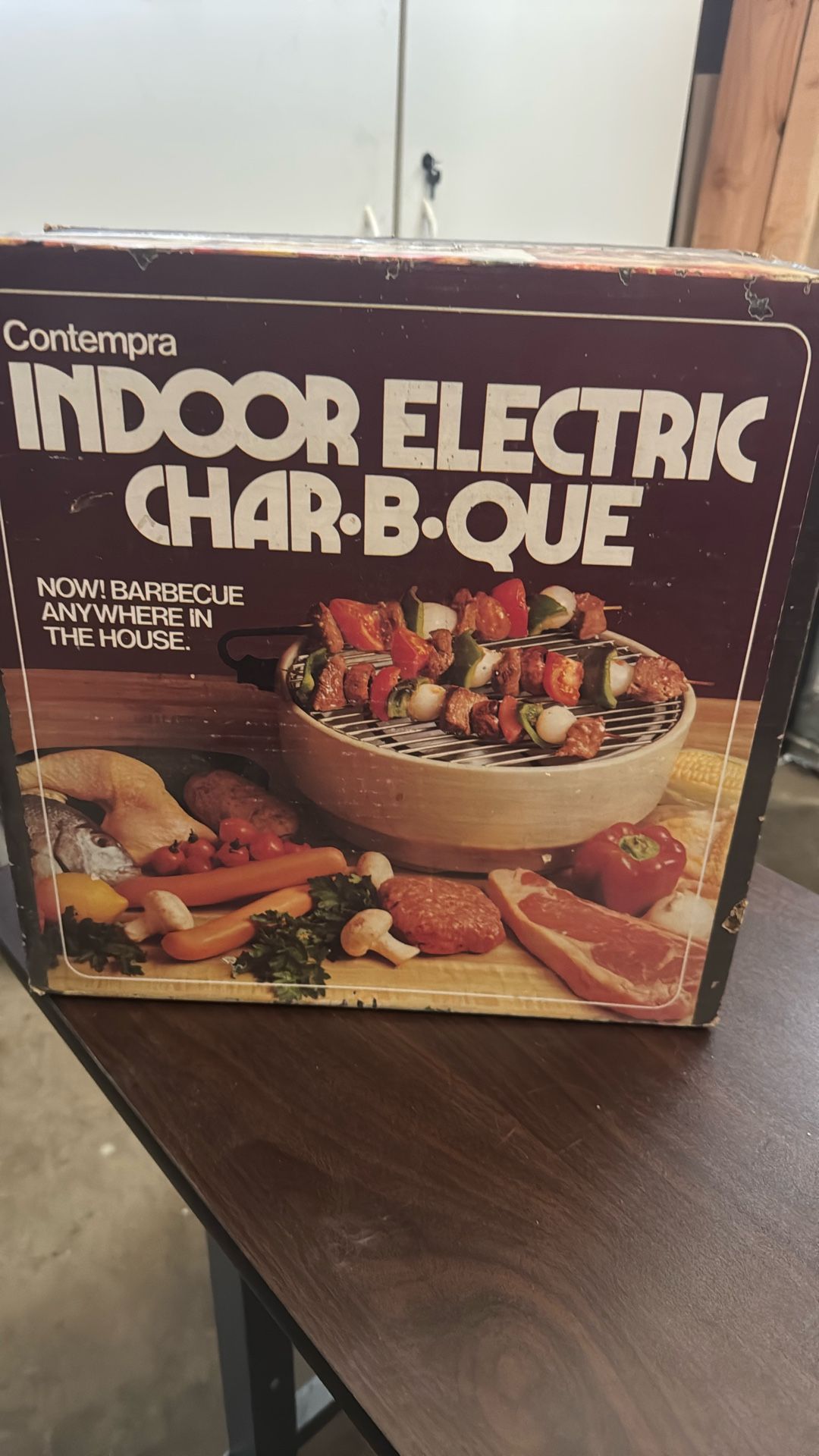 Indoor Electric CharB Que