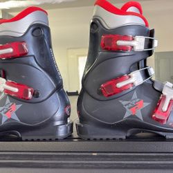 Salomon Kids Ski Boots
